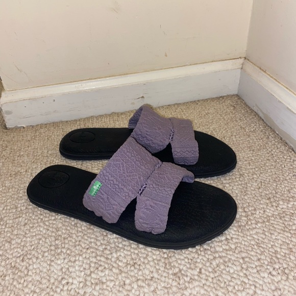 Never Worn Sanuk Yoga Mat Capri Sandal - Picture 3 of 3